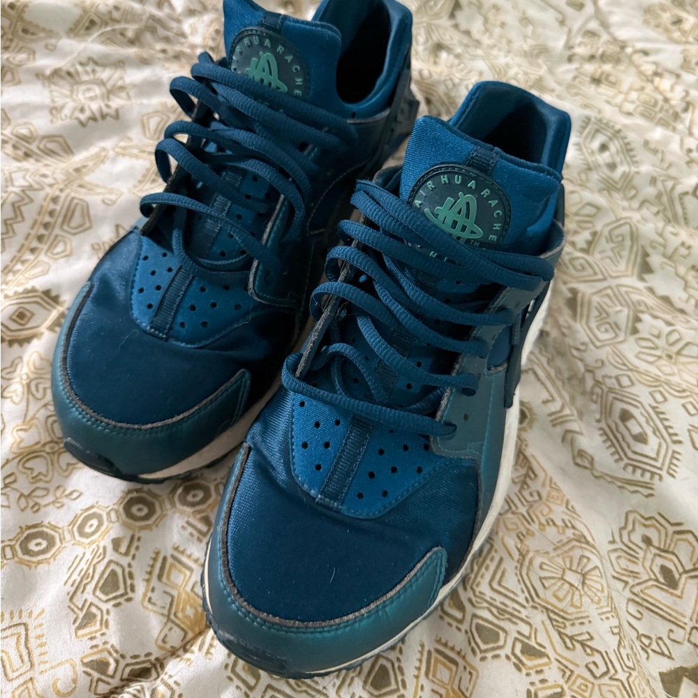 Nike Blue Athletic Shoes